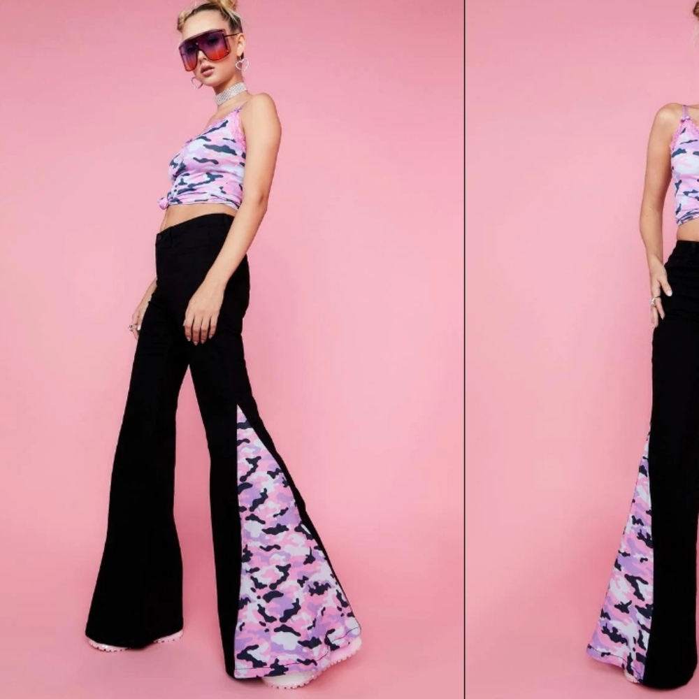FINAL PRICE! Fit & flare dolls kill bellbottom jeans! Pink camo insert 18" bells - Picture 9 of 10